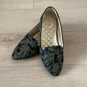 Birdies The Blackbird in Camo Calf Hair